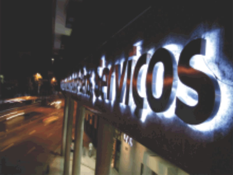 Letra de Aço com iluminação LED